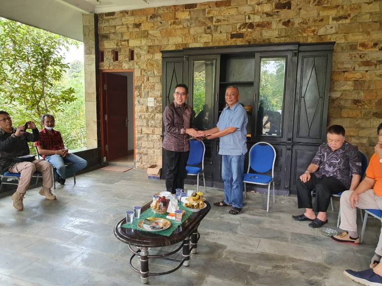 Zaiful Bokhari [7]:  Rapat dan Mengobrol dengan DRD di Taman Kolam Pemancingan